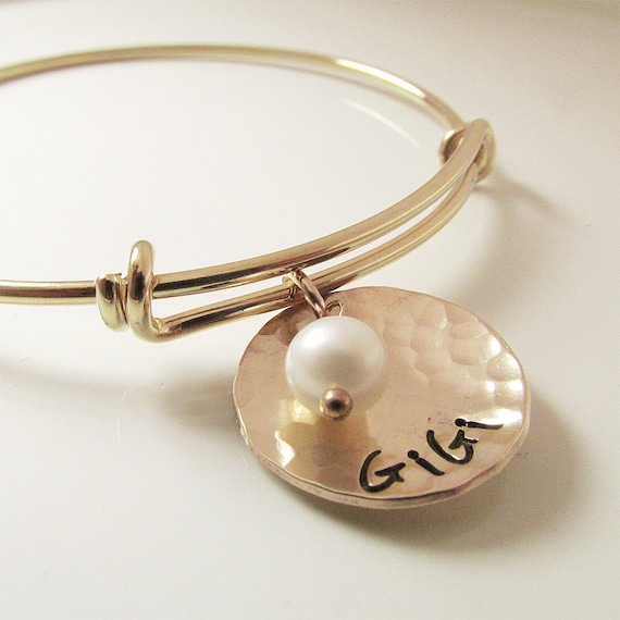 Gift for GiGi Bracelet -  Gold Name Bracelet - Gold Filled Grandmother Gift - Grandma Bracelet - Gigi Gift for Mother's Day - Best Gigi
