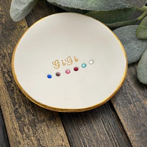 Grandma Gift, Personalized Birthstone Ring Dish for Grandma, Gift Ideas for Mother’s Day, Nana Gigi