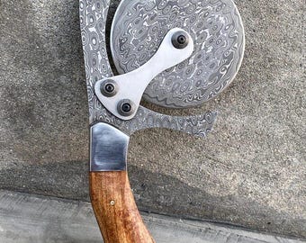 Hand-Forged Damascus Steel Pizza Cutter: Rosewood Handle, Custom Engraving