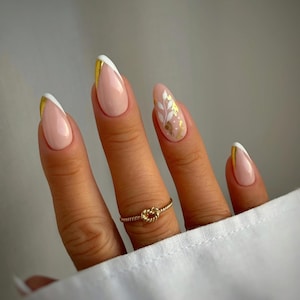 Luxury Handmade Press On Nails, Party Nails, Trendy Nails, Elegant Nails, Short Nails, white nails, gold nails, french tip nails,gold chrome