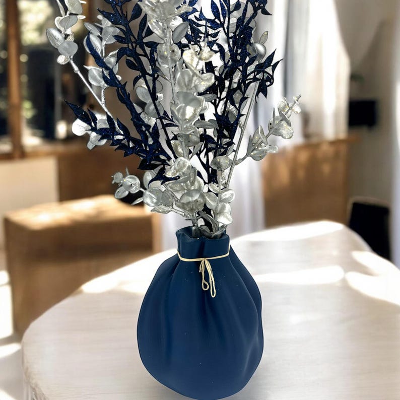 Wave Vase Sculptural Modern Home Decor Eco-Friendly Minimalist Centerpiece for Dried Flower Arrangements Blue - Dark