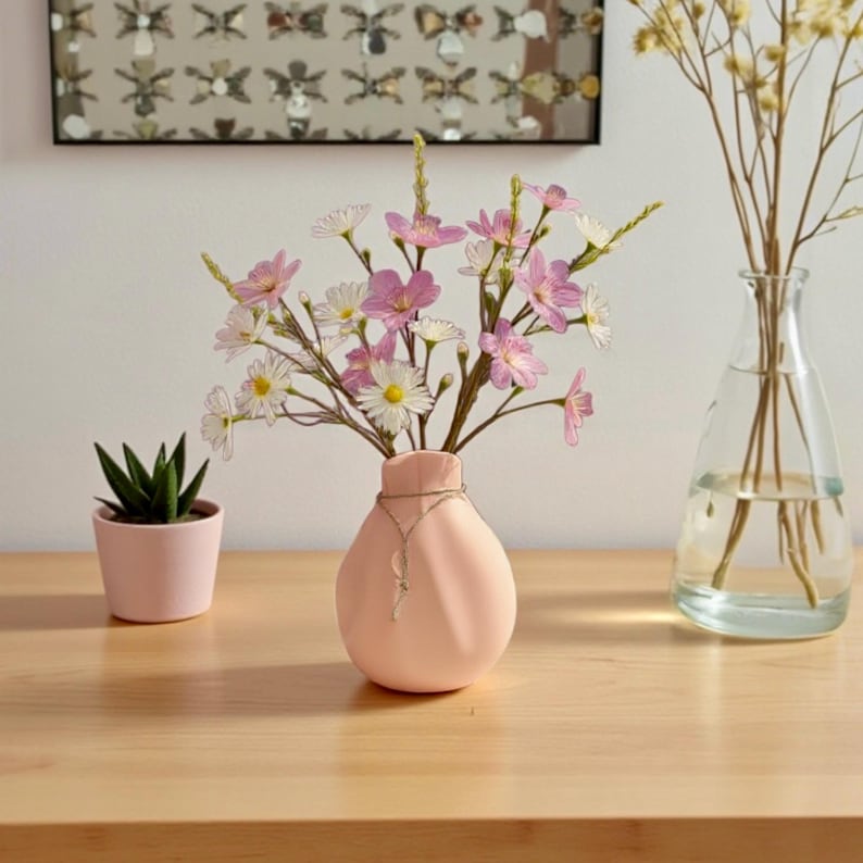Wave Vase Sculptural Modern Home Decor Eco-Friendly Minimalist Centerpiece for Dried Flower Arrangements Pink