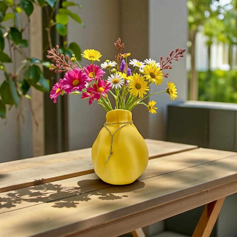 Wave Vase Sculptural Modern Home Decor Eco-Friendly Minimalist Centerpiece for Dried Flower Arrangements Yellow
