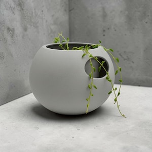 Maceta esférica moderna con autorriego - Polímero biodegradable para plantas de interior en casa y oficina Grey