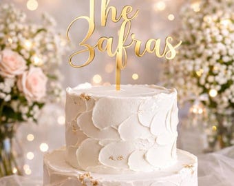 Topo de bolo personalizado para casamento, com o sobrenome da família em acrílico ou madeira.