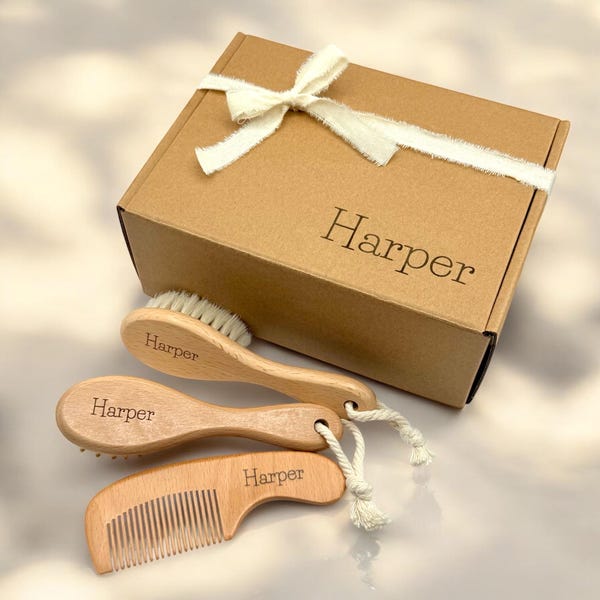 Personalisiertes Baby-Bürsten-Kamm-Set: Bambus mit Gravur, natürliches Ziegenhaar