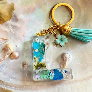 Personalized Initial Keychain, Resin Keychain, Floral Keychain, Custom Keychain, Key charms, Handmade Keychain, Stainless Steel Keychain