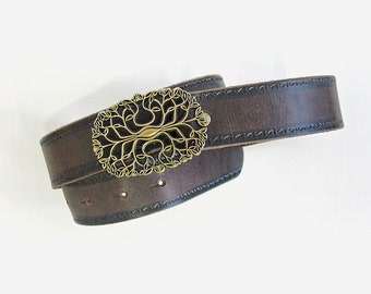 4 x 2 34 Contact Me For Shipping Taye EUC For Age Oval Rhinestones /& Metal Belt Buckle