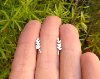 Tiny pinnatifid leaves stud Earrings- Sterling Silver