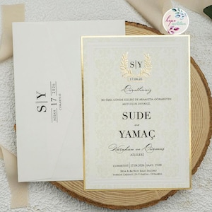 Invito a nozze di lusso con cornice dorata e monogramma di alloro dorato, elegante invito a nozze in oro e avorio, elegante invito dal design personalizzato