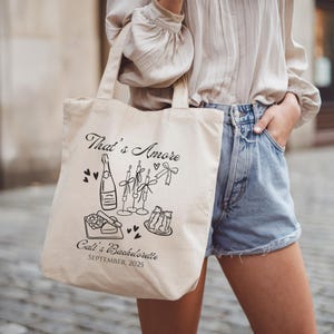thats amore tuscany Italy wedding welcome tote bags la dolce vita wedding favors custom italy totes for destination wedding italian favors