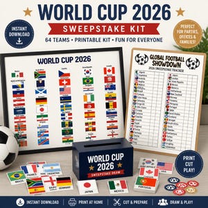 Pu&ograve; includere: Un kit per lotteria della Coppa del Mondo 2026 con un poster stampabile con 64 bandiere nazionali, un tabellone Global Football Showdown, una scatola blu scuro con l'etichetta World Cup 2026 Sweepstake Draw, un pallone da calcio e varie carte.
