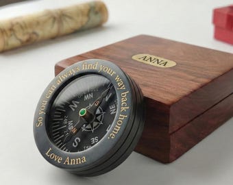 Brújula de latón personalizada, regalo de aniversario con acabado negro y caja de madera grabada para él, papá y profesor.