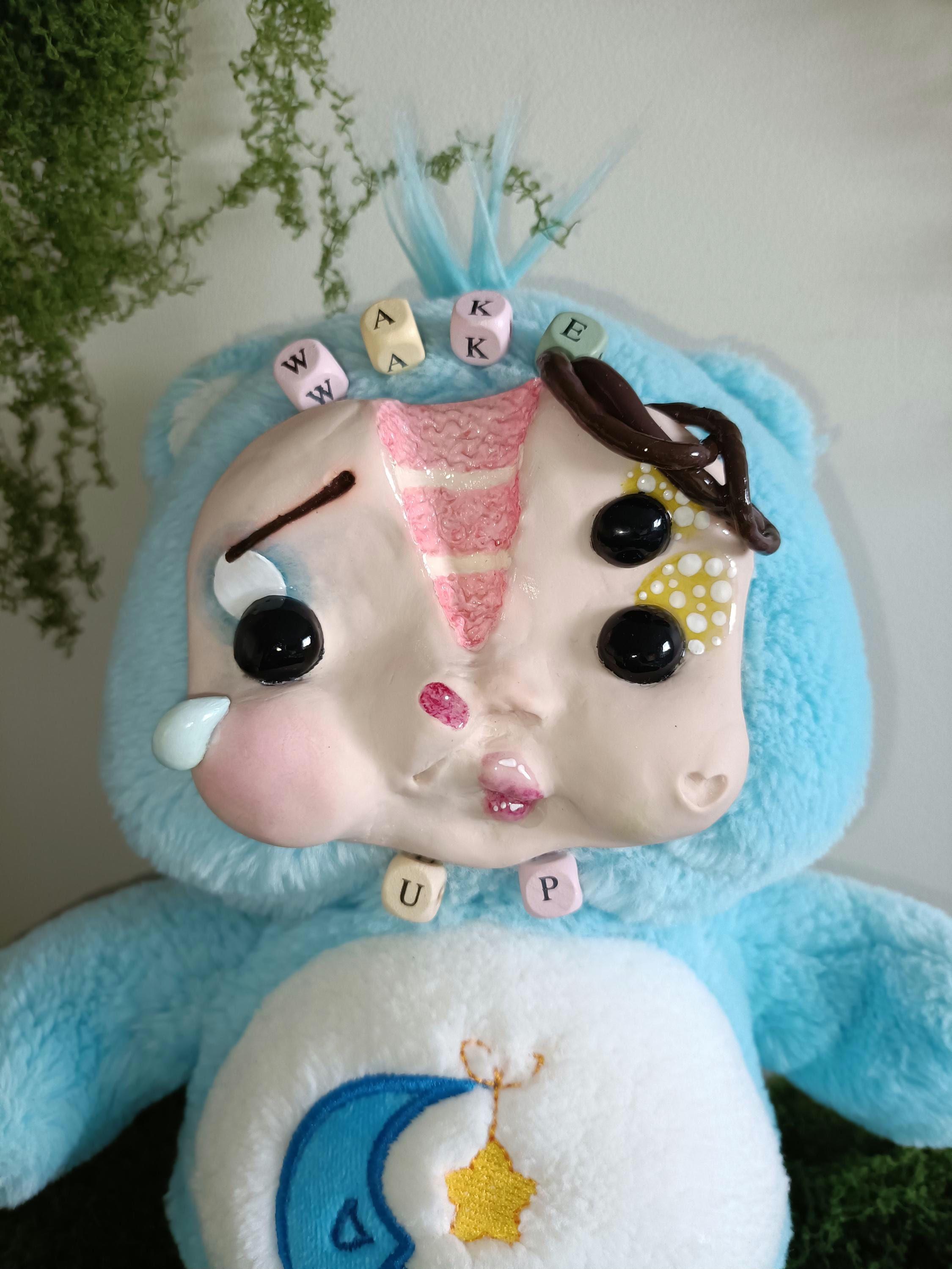 Cake Crybaby&portals Face Rushton Toy With Pink Cake in the