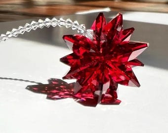 Atrapasueños de cristal rojo, creador de arcoíris, decoración de espejo, piedra de nacimiento de julio, todo Swarovski, dije rojo para auto, espejo retrovisor "STELLA RED"