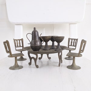 Small Vintage Brass Chairs Table, Brass Dollhouse Furniture, Miniature Brass Tea Set, Small Brass Furniture, Vintage Dollhouse Furniture