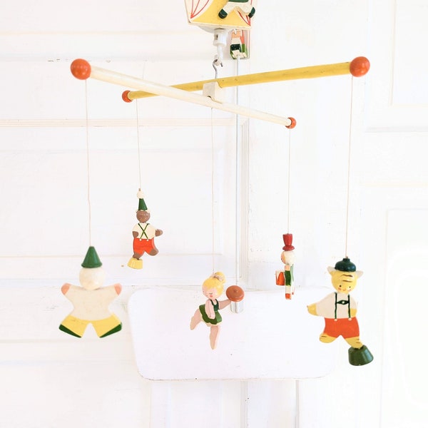 Vintage Baby Mobile, Vintage Crib Mobile, Vintage Nursery Mobile, Unisex Mobile, 1970's Mobile, Musical Mobile, Irmis Wood Circus Mobile