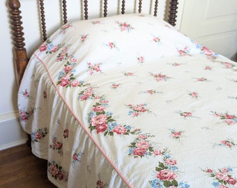 Vintage Floral Bedspread, Vintage Twin Bedspread, Vintage Single Bedspread, Vintage Girl Bedspread, Vintage Roses Bedding, Floral Bedspread