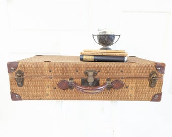 Antique Woven Suitcase, Vintage Wicker Suitcase, Vintage Brown Suitcase, Antique Wicker Suitcase, Antique Case, Vintage Wicker Case, Rattan