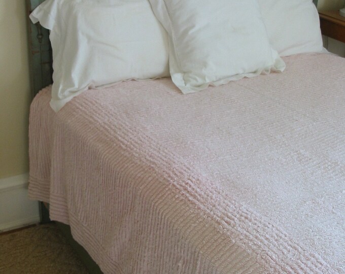 Vintage Pink Chenille Bedspread Etsy