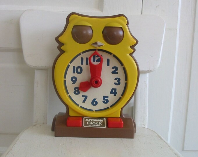 Vintage Toy Owl Answer Clock Telling Time Tomy Hong Kong Children Etsy