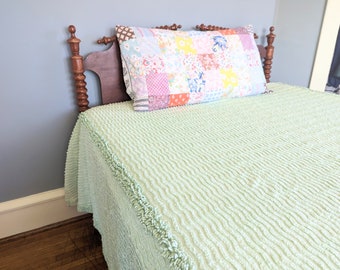 Vintage Mint Green Chenille Bedspread, Vintage Bedspread, Vintage Full Bedspread, Queen Chenille Bedspread, Double Chenille Bedspread, Green