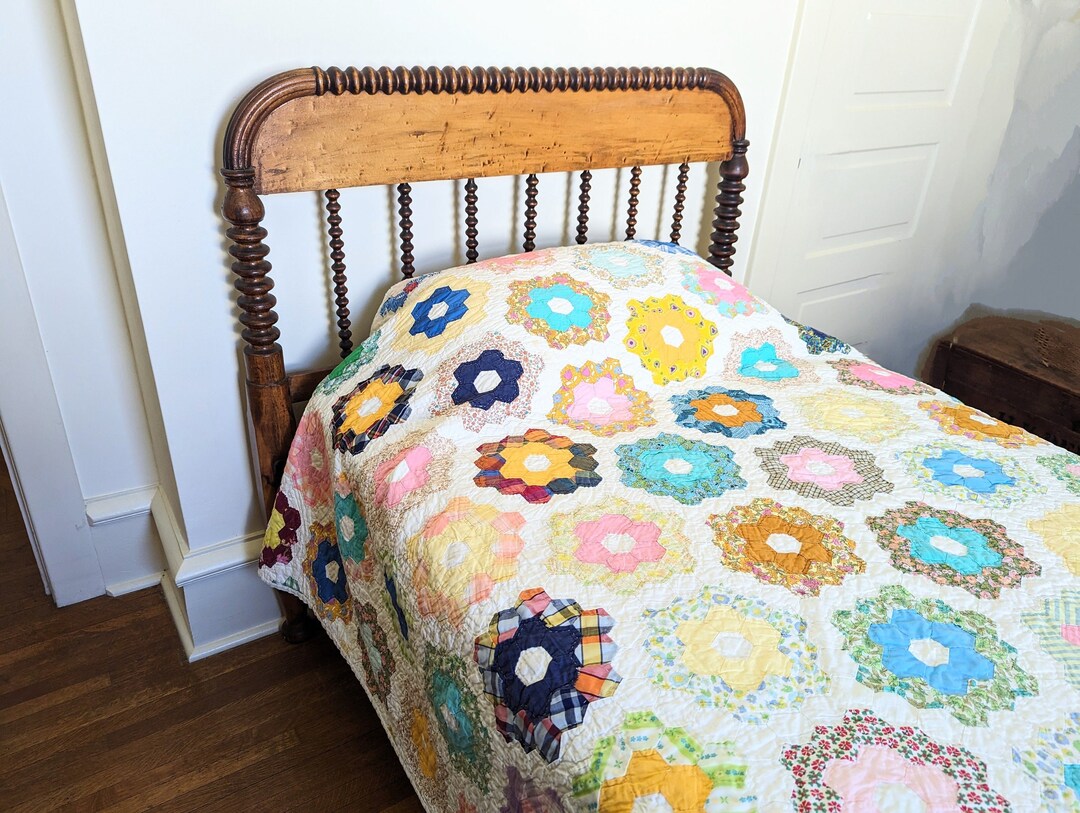 Vintage Grandmothers Flower Garden Quilt, Vintage Feed Sack Quilt