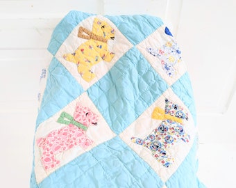 Vintage Dog Quilt, Vintage Child Quilt, Vintage Twin Quilt, Vintage Quilt, Vintage Quilt with Dogs, Vintage Aqua Blue Quilt, Children