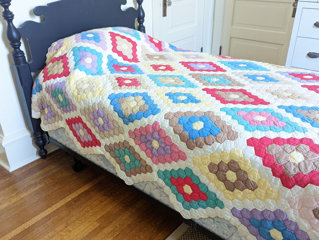 Colorful Vintage Quilt, Vintage Hand Sewn Quilt, Vintage Diamond Quilt