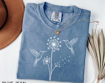 Camiseta Comfort Colors® con colibrí y diente de león, ideal para amantes de la naturaleza, regalo para mujer, ideal para amantes de los animales