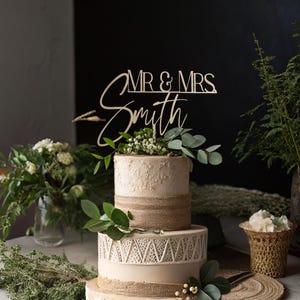 Mr and Mrs Cake Topper,  Custom Wedding Cake Topper, Rustic Wedding Cake Topper, Last Name Cake Topper, Toppers For Wedding