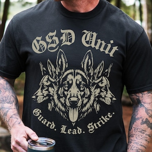 Camisa de pastor alemán, regalo para papá o mamá de perro y amantes de los K9, camisa de colores cómodos con protección de unidad GSD, camiseta de perro policía, camiseta de perro de trabajo