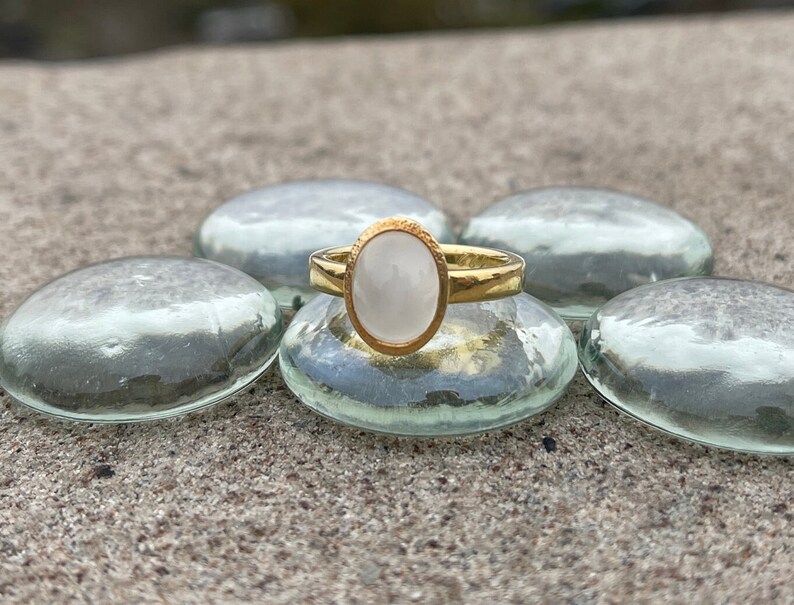 Moonstone Solitare 18k Yellow Gold Ring, Moonstone Gold Ring, Birthstone Ring, Alternative Wedding Ring, Moonstone Wedding Ring image 6