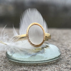 Moonstone Solitare 18k Yellow Gold Ring, Moonstone Gold Ring, Birthstone Ring, Alternative Wedding Ring, Moonstone Wedding Ring image 1