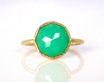 Nena Chrysoprase Stacker Ring, 14k Gold Stacking Ring, Birthstone Gemstone Ring, Petite Stacker Ring, Chrysoprase Jewelry