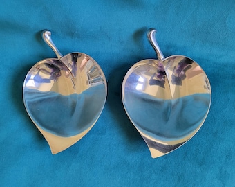 FB Rogers Vintage Silver Plate Leaf Dishes S/2