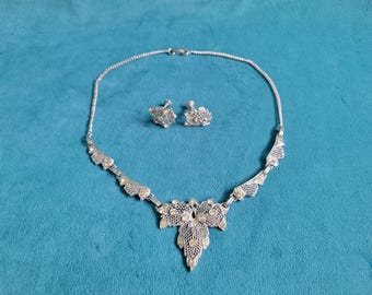 Vintage Silver Metal Rhinestone Mesh Choker Necklace and Screw on Earrings