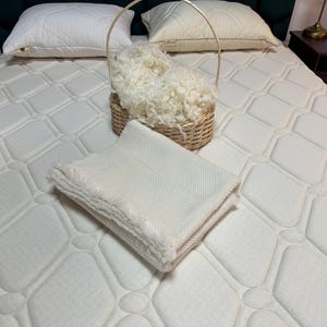 Handwoven Merino Wool Blanket, 100% Natural & Chemical-Free, Merino Soft Warm Throw, Traditional Bulgarian Wool – OEKO-TEX Certified wool
