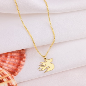Gold Flame Necklace, Dainty Gold Chain, Minimalist Fire Pendant, Trendy Jewelry, Unique Gift, Modern Necklace, Stylish Gold Pendant Necklace