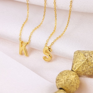 Buchstabe Anhänger Geschenk Silber Buchstabe Charme Kleine Buchstabe Halskette Gold Namen Halskette Geschenk für Muttertag Halskette 14K Solid Gold Name Halskette