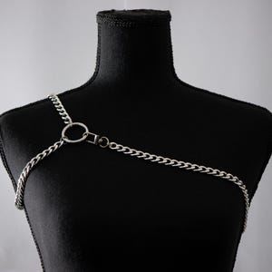 Harnais asymétrique en chaîne | Bijoux de corps avec joint torique en acier inoxydable