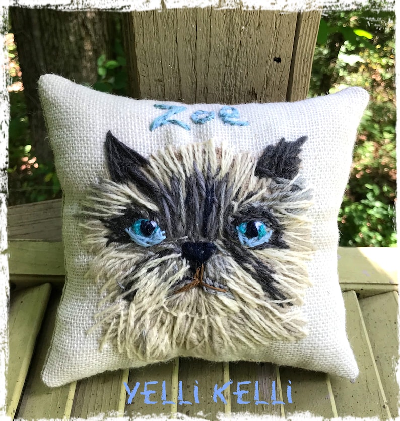 Freehand Embroidered MEDIUM SIZE 10 Pillow with Your Dog Made to Order YelliKelli image 2