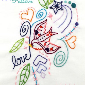 Tattoo Bird Embroidery Pattern. PDF Pattern. Digital Pattern. Hand Embroidery. Love Bird. Embroidery Designs. Doodle. Modern embroidery.