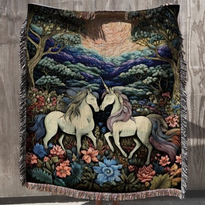 Vintage Unicorn Blanket with Personalization | Customizable Dreamy Fairycore Quilt | Magical Wildflower Throw | Cute Boho Gift Unicorn Lover