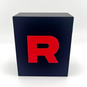 Glory of Team Rocket, Destined Rivals Pokémon TCG Battle Deck Box in enkele of dubbele mouw beschikbaar