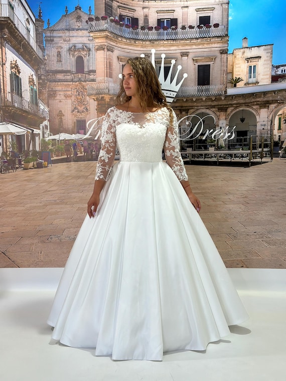 Plus Size A-line Satin Wedding Dress: Floral Lace Long Sleeves - Etsy Israel