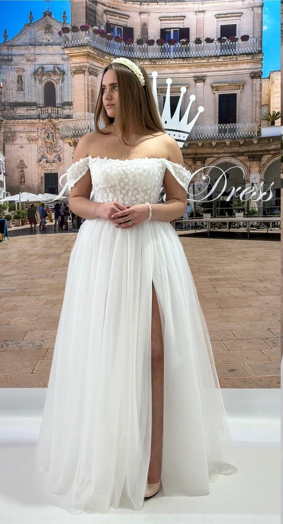 Plus Size Off-Shoulder Wedding Dress: Lace & Glitter Tulle