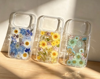 Capa transparente para celular com estampa floral de gato e flores prensadas reais para iPhone 18, 17, Air, 16, E, 15, 14 Plus, 13, 12, Pro Max e Samsung Galaxy S 23, 24, 25, 26 Ultra.