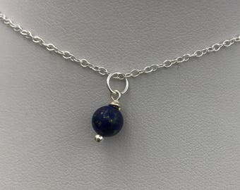 Collana girocollo in lapislazzuli, girocollo in lapis petite, girocollo in pietra blu navy