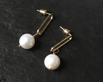 gold pearl earrings elegant style